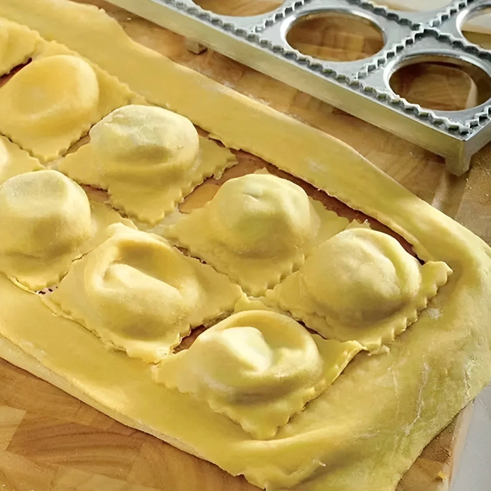 Dumpling Mold 12 Holes Ravioli - đánh giá và giá Quality Kitchen Gadgets